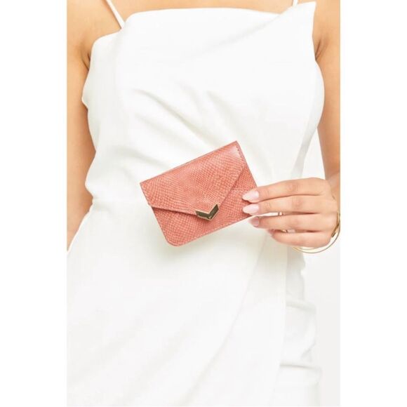 NWT Urban Expressions Dee Envelope Wallet - Picture 1 of 8